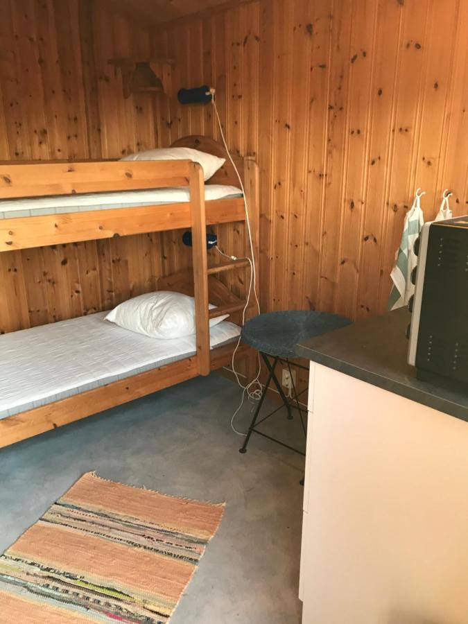 Bjoersjoeas Vildmark - Small Camping Cabin Close To Nature Olofstorp Kültér fotó